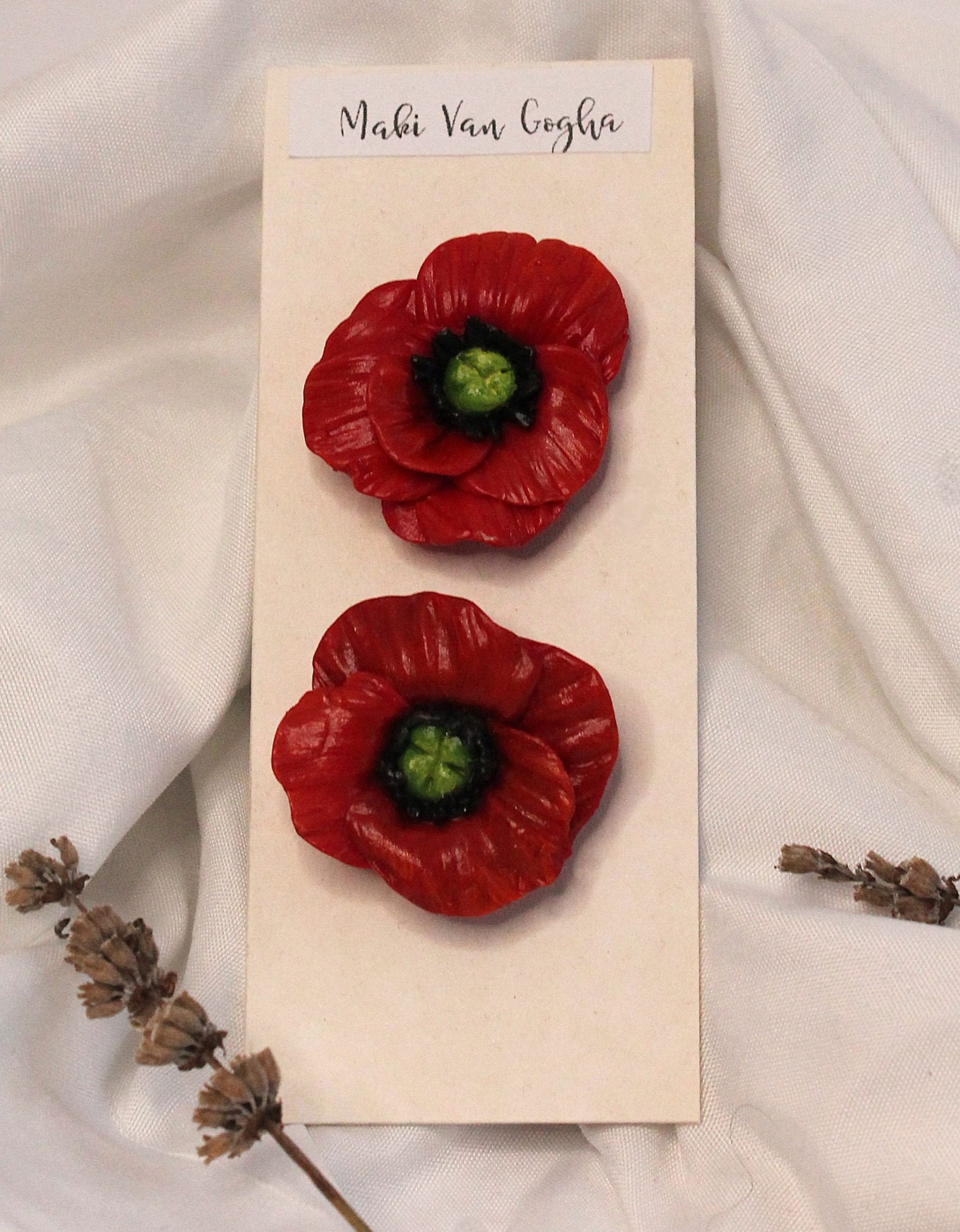 Magnetic 3D Poppies – Red Sculptural Flower Accessory for Mirrors & Decor - Image 12