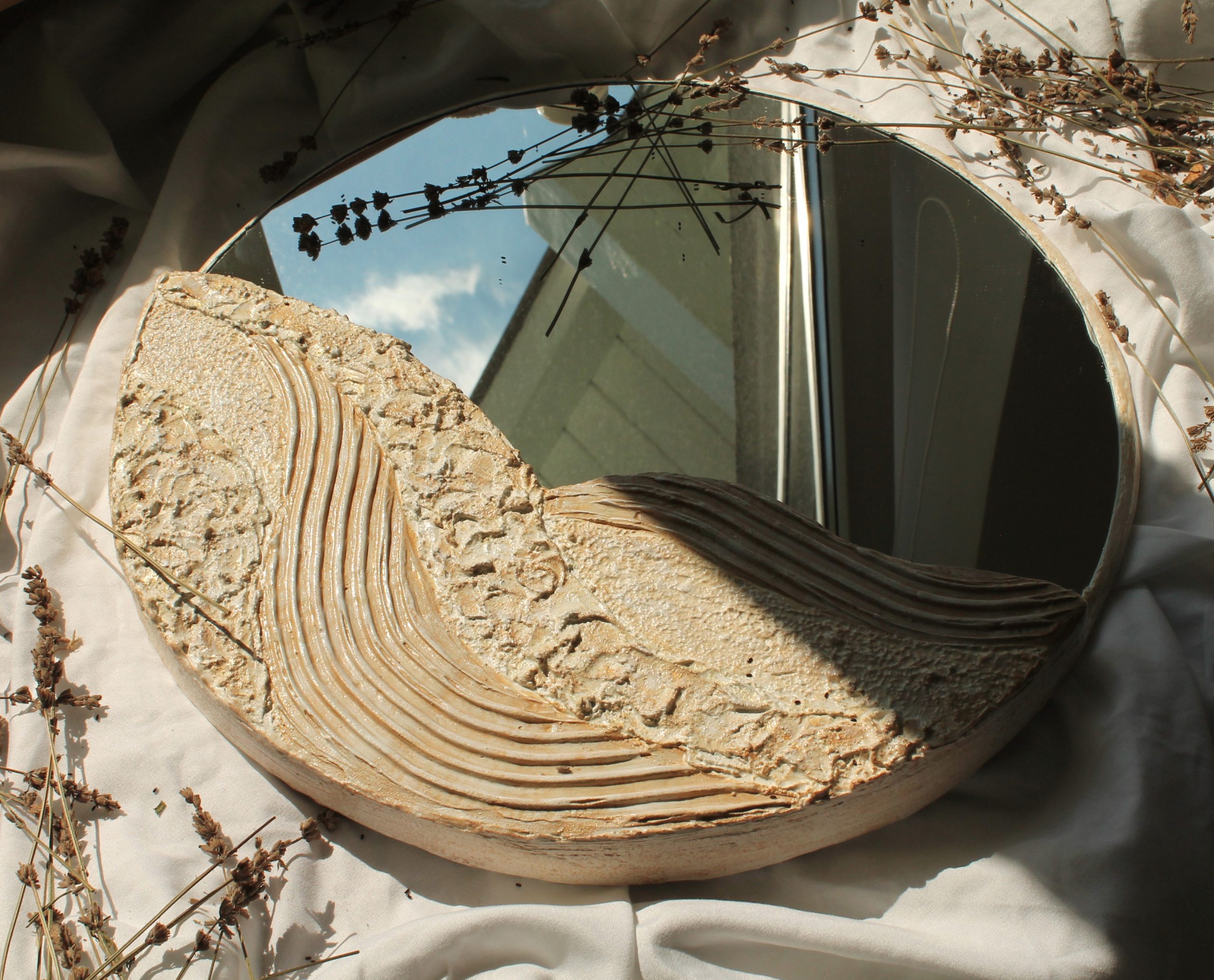 "Desert Dust" – Organic Japandi Mirror with Stone Texture (40x40 cm) - Image 7